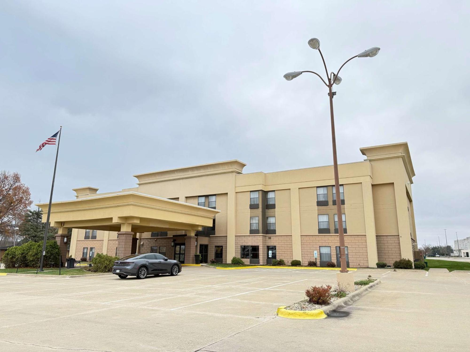 Surestay By Best Western Forsyth Decatur Екстер'єр фото