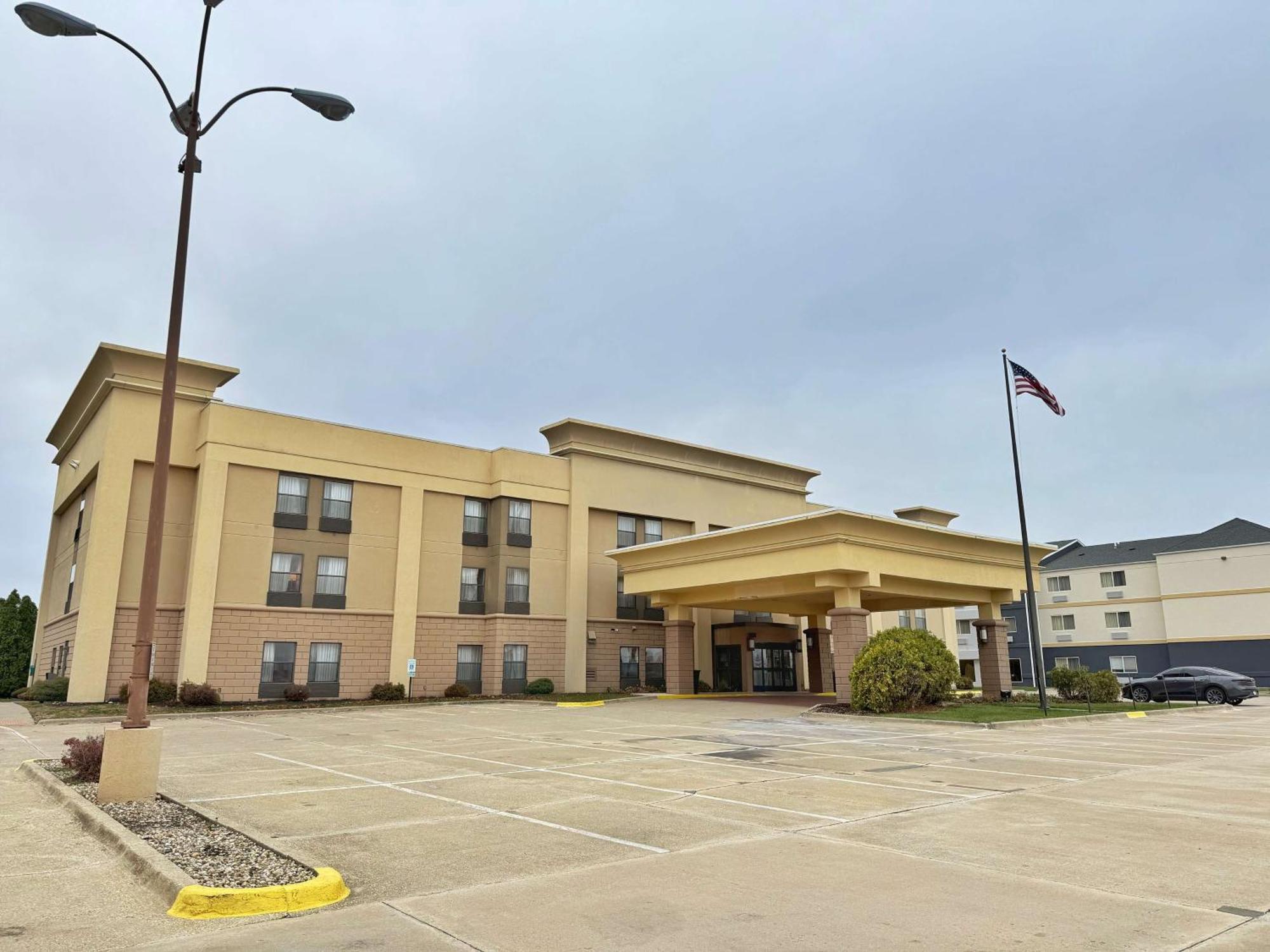 Surestay By Best Western Forsyth Decatur Екстер'єр фото